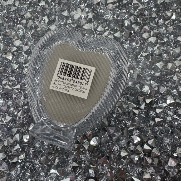 Heart picture frame clear plastic ribbed crystal look cute vintage love π - Picture 4 of 5